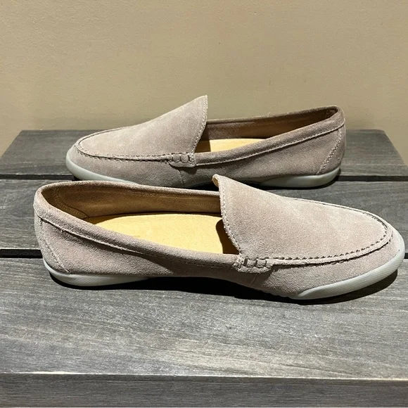FRYE AND CO. Women's Suede Melanie Skimmer slip-on in Taupe Sz 7.5 - Picture 2 of 7